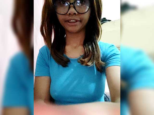 Faourymym live cam on BongaCams