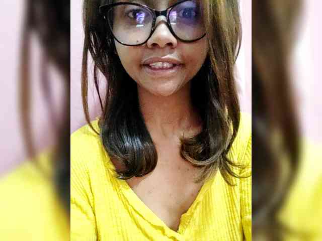 Faourymym Live Webcam on BongaCams