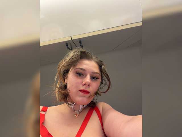 Viola18a, en directo ahora en BongaCams