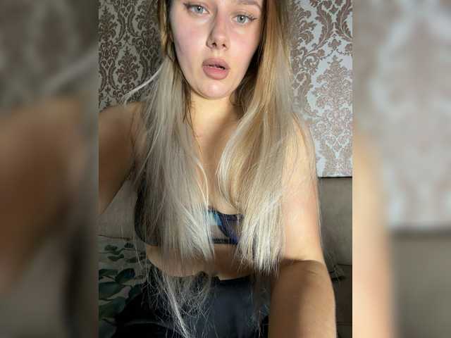 Viola18a live webcam show