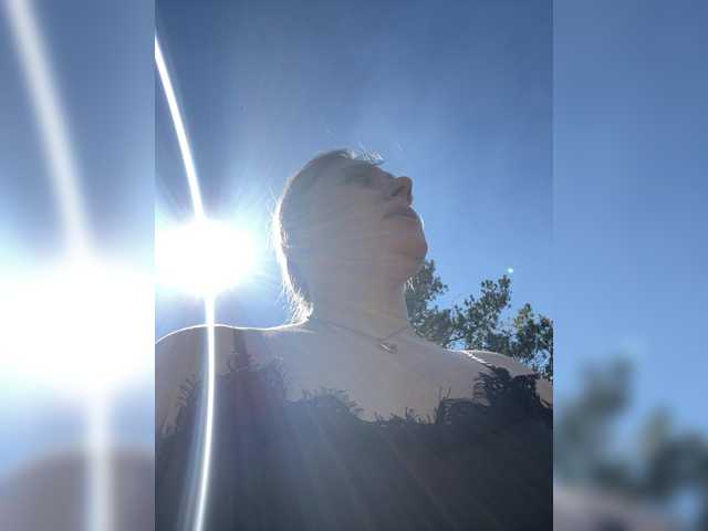 Viola18a live cam on BongaCams