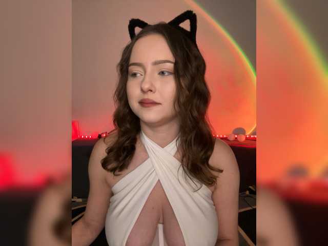 Lisuniyaa live cam on BongaCams