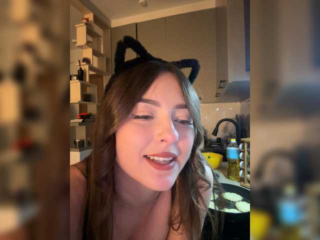 Lisuniyaa live webcam show