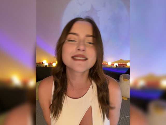 Lisuniyaa live cam on BongaCams
