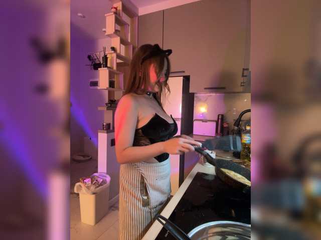 Lisuniyaa live cam on BongaCams