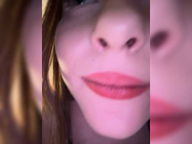 Lisuniyaa live cam on BongaCams