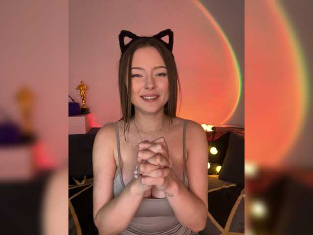 Lisuniyaa live cam on BongaCams