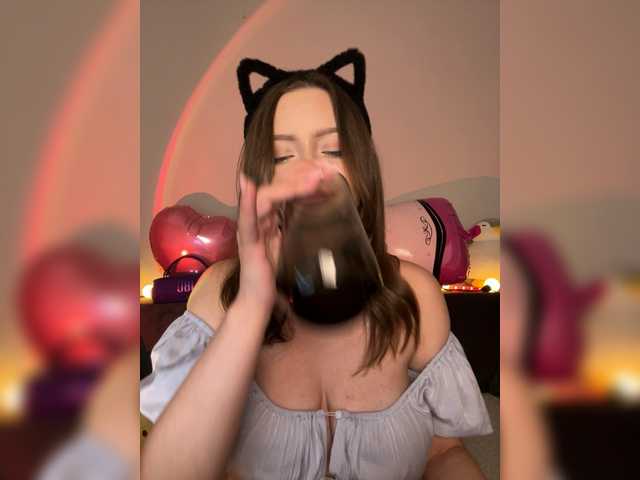 Lisuniyaa live cam on BongaCams