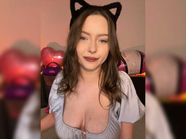 Lisuniyaa live cam on BongaCams