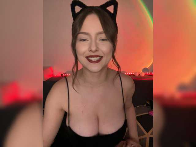 Lisuniyaa live cam on BongaCams