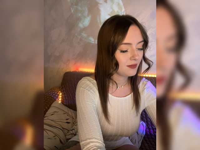 Lisuniyaa's BongaCams show and profile