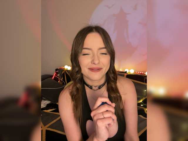 Lisuniyaa live cam on BongaCams