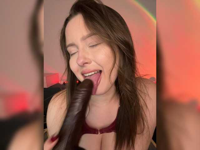 Lisuniyaa live cam on BongaCams