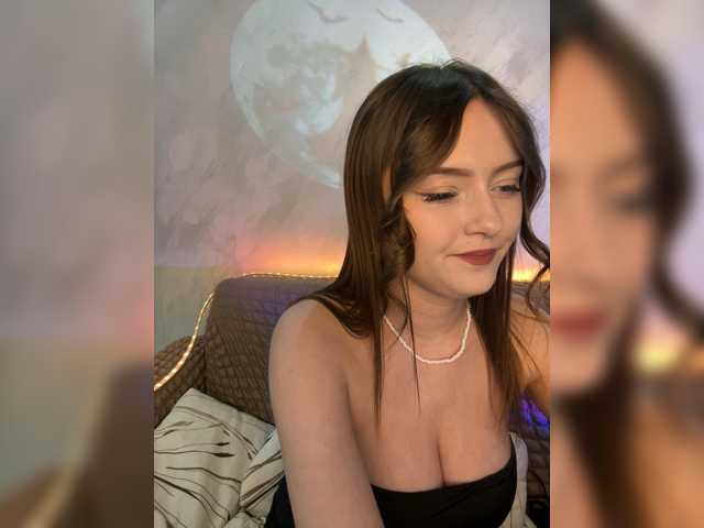 Lisuniyaa's BongaCams show and profile