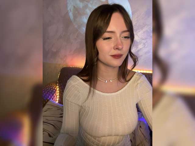 Lisuniyaa's BongaCams show and profile