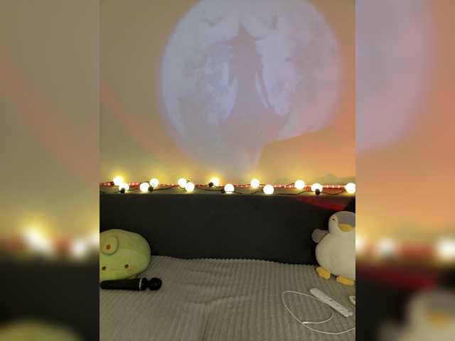 Lisuniyaa live cam on BongaCams