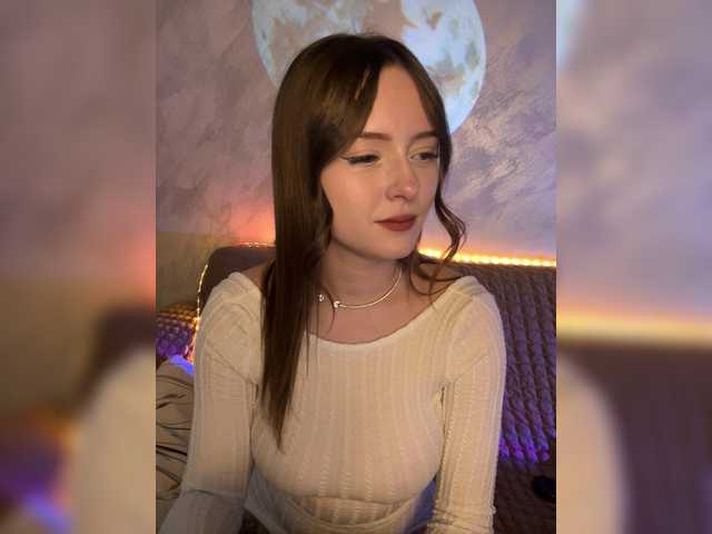 Lisuniyaa's BongaCams show and profile