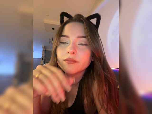 Modella: Lisuniyaa