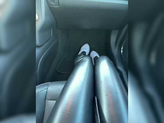 Feet-sweet-little-girl