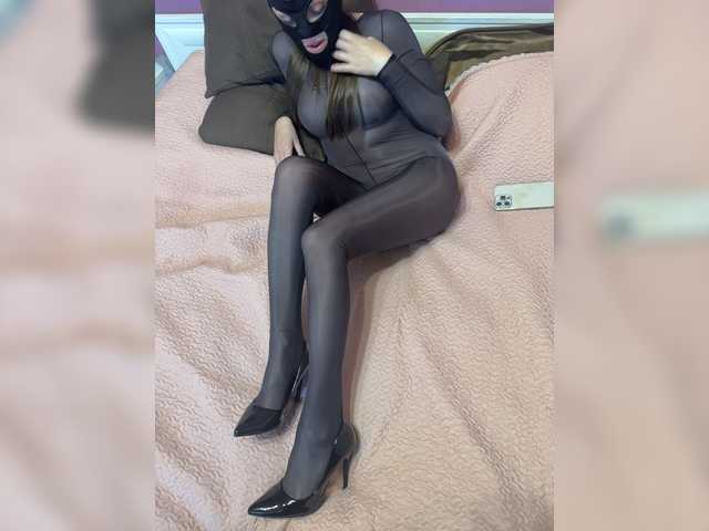 Live трансляция Feet-sweet-little-girl - slutnetki.online