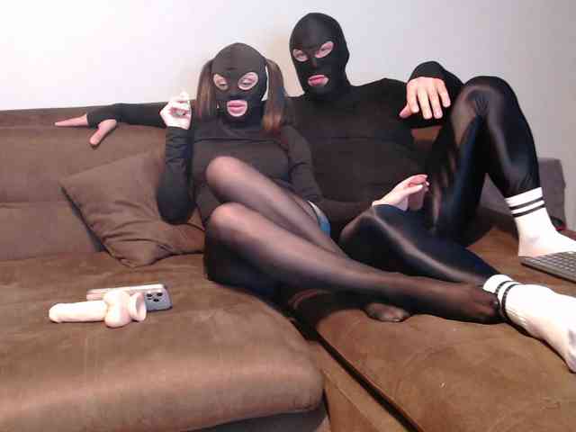 Feet-sweet-little-girl Sex Cam Show