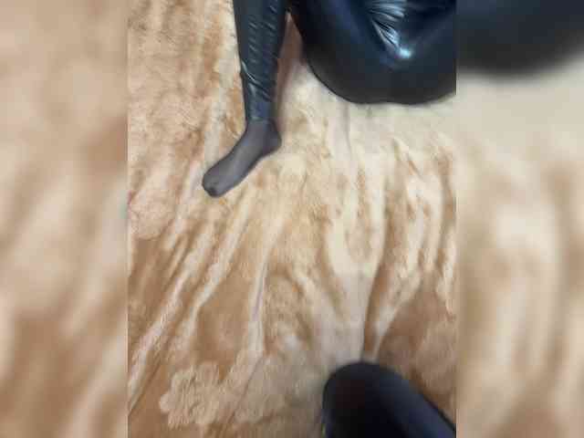 Модель: Feet-sweet-little-girl