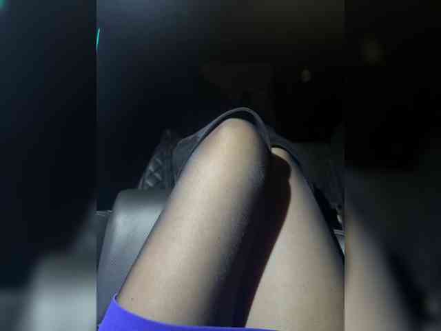 Feet-sweet-little-girl