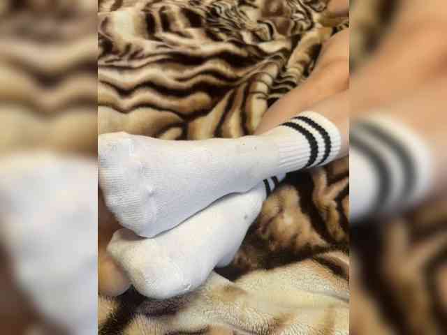 Feet-sweet-little-girl Sex Cam Show