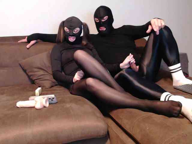 Feet-sweet-little-girl Sex Cam Show