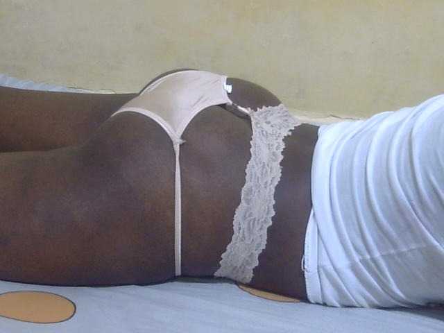 Sweetlove88 live cam on BongaCams