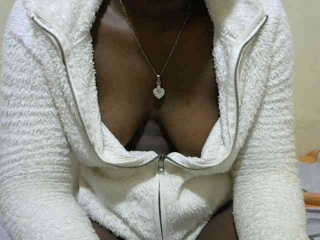 Sweetlove88 webcam