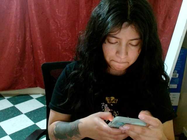 saralo live cam on BongaCams