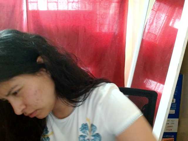 saralo live cam on BongaCams
