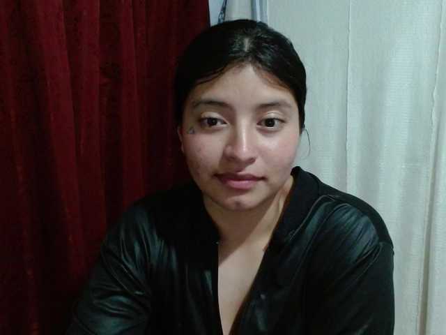 saralo Live Cam on BongaCams