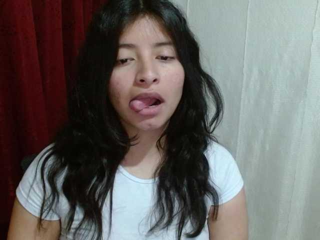 saralo's BongaCams show and profile