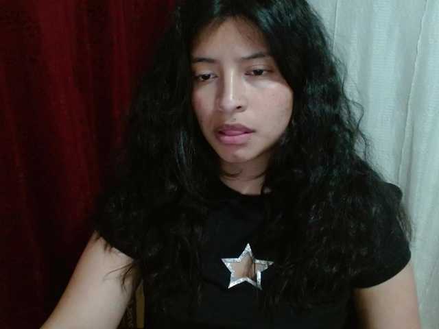 saralo's BongaCams show and profile