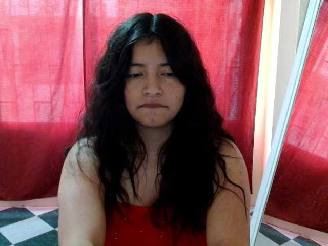 saralo live cam on BongaCams