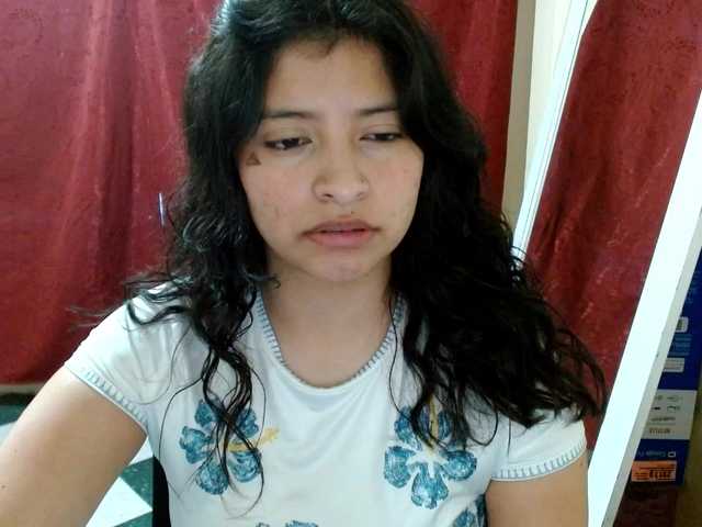 saralo live webcam show