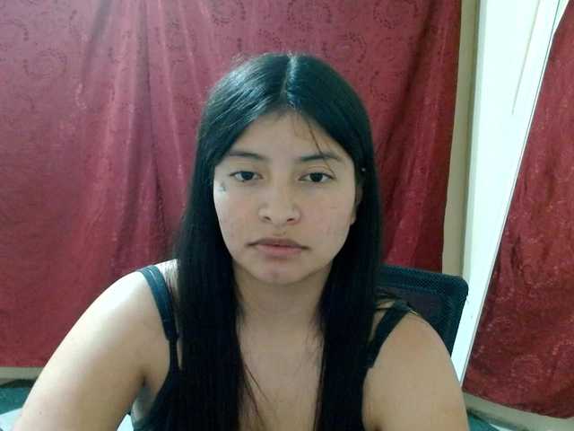 saralo live cam on BongaCams