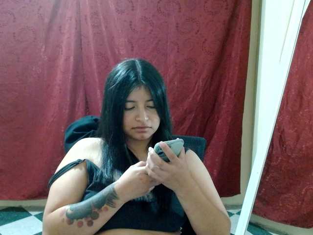 saralo live cam on BongaCams