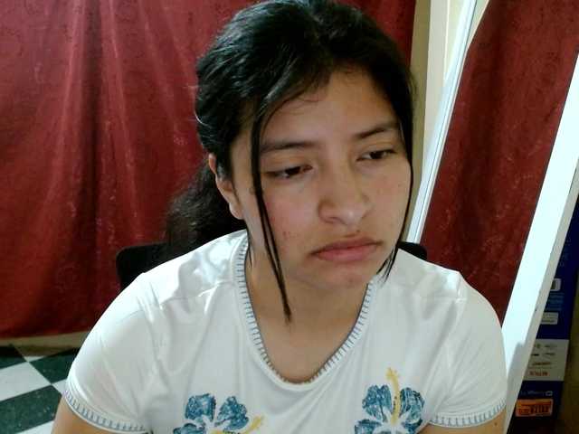 saralo live cam on BongaCams