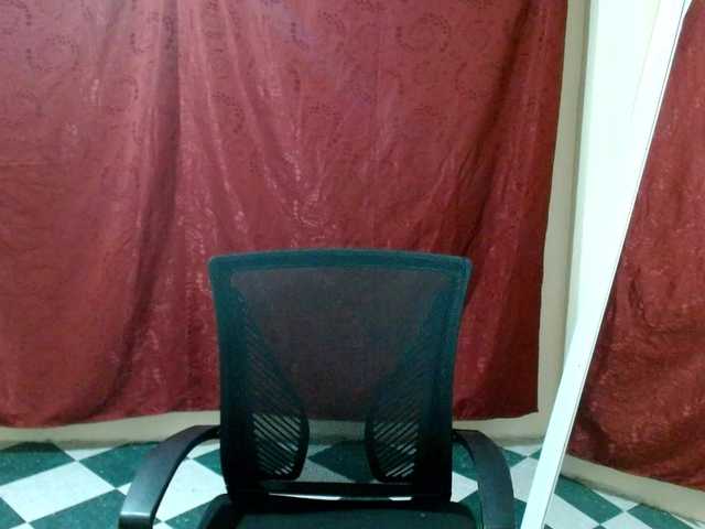 saralo live cam on BongaCams