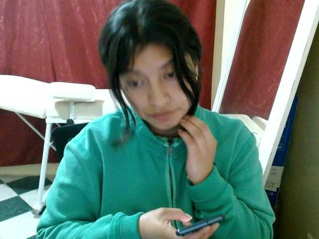 saralo live cam on BongaCams