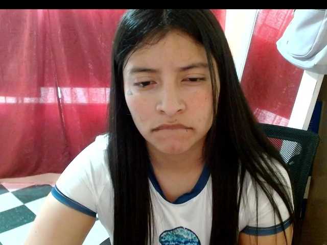 saralo live cam on BongaCams
