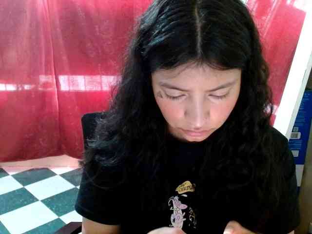saralo Live Webcam on BongaCams