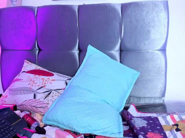 Natasha-wishx, live now on BongaCams