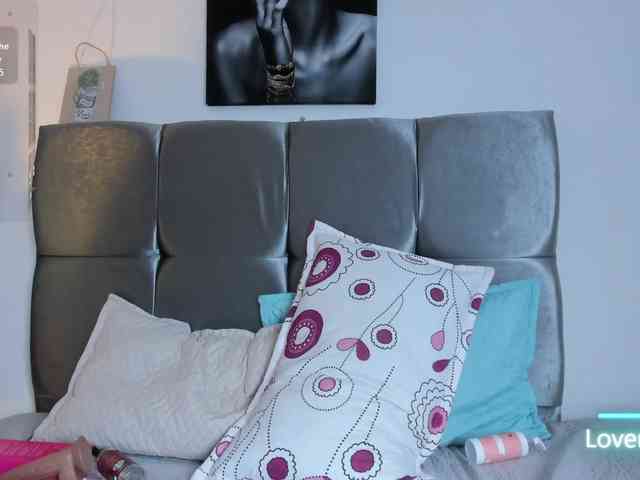 Natasha-wishx webcam