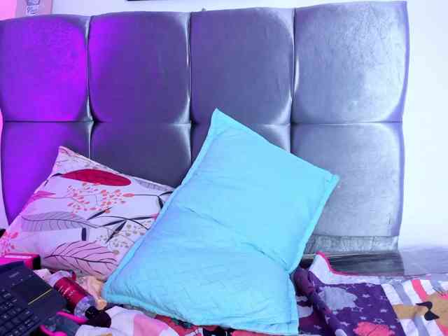 Natasha-wishx webcam