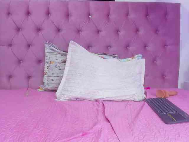 Natasha-wishx webcam