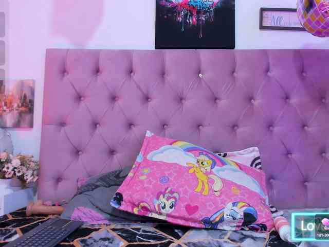 Natasha-wishx webcam